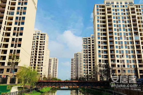 上海春天優點 不足,上海春天怎么樣,上海春天周邊房產中介經紀人評價