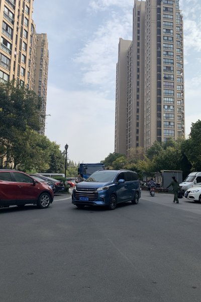 保利葉上海 一期公寓住宅 優(yōu)點(diǎn) 不足,保利葉上海 一期公寓住宅 怎么樣,保利葉上海 一期公寓住宅 周邊房產(chǎn)中介經(jīng)紀(jì)人評(píng)價(jià)